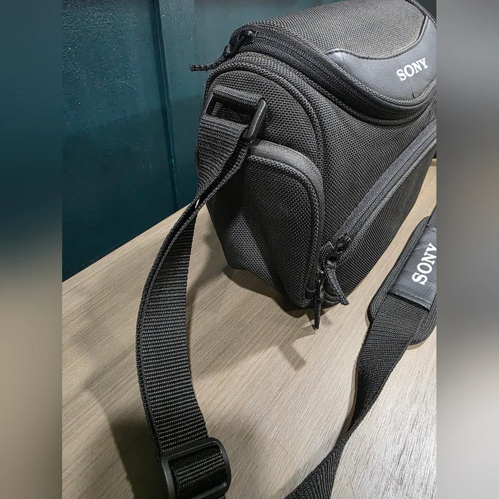 Sony LCS-CSH Soft Carrying Case Camcorders Camera 9x8